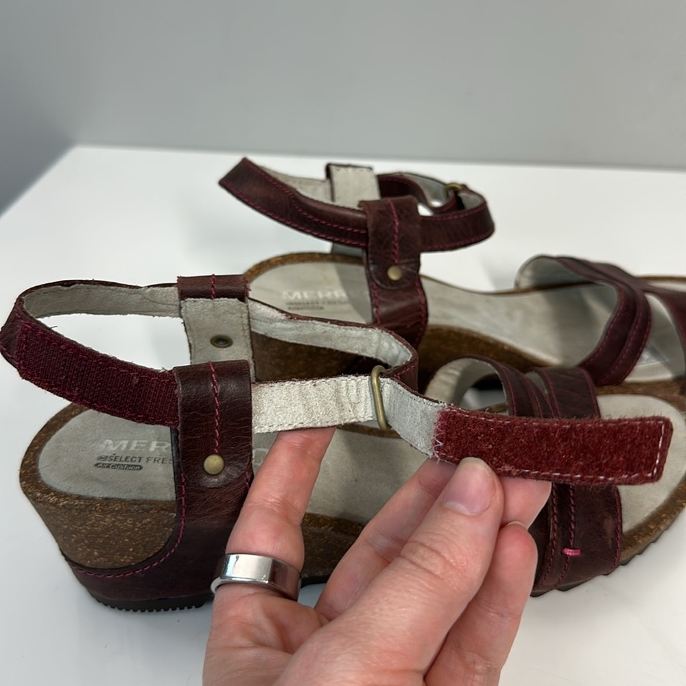 Merrell Revalli Aura Strap Wedge Sandal in Deep Purple Size 8 - Picture 16 of 16